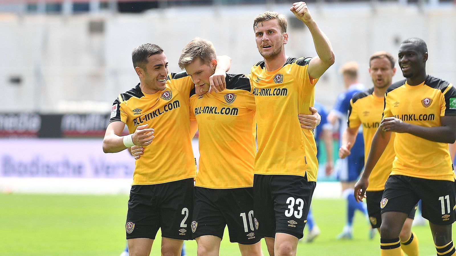 
                <strong>Kurios: Nur Deutsche treffen für Dynamo Dresden </strong><br>
                33 Tore hat Dynamo Dresden in der zweiten Liga erzielt. Keines davon wurde von einem Ausländer geschossen. Einzig Spieler mit deutscher Staatsangehörigkeit waren für die Sachsen erfolgreich und konnten sich in die Torschützenliste eintragen. Der erfolgreichste? Christoph Daferner mit 14 Treffern.
              