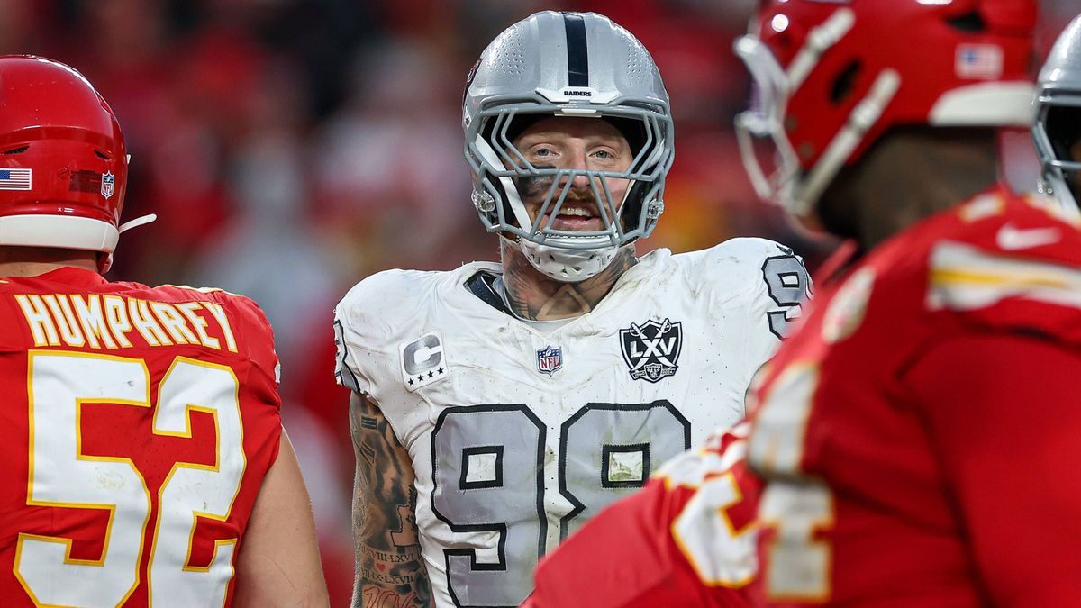 November 29, 2024: Las Vegas Raiders defensive end Maxx Crosby (98) during a game against the Kansas City Chiefs at GEHA Field at Arrowhead Stadium in Kansas City, MO. CSM Kansas City United States...