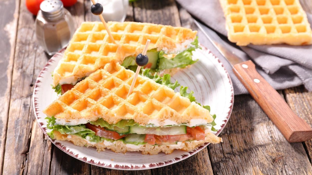 Herzhafte Waffel Sandwiches