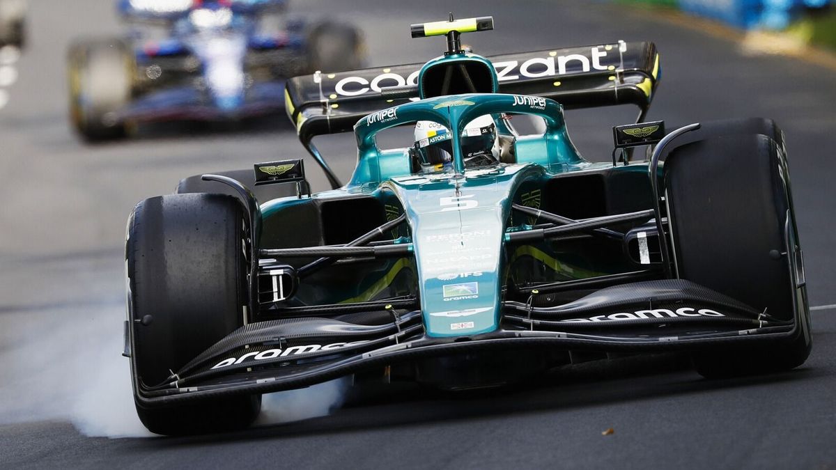 Sebastian Vettel verbremst sich beim Grand Prix von Australien 2022
