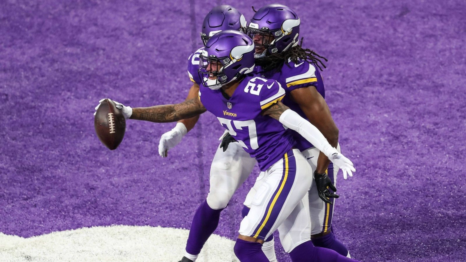 <strong>Platz 6: Minnesota Vikings</strong><br><br>Erzielte Interceptions: 141<br>Erzielte Fumbles: 88<br>Takeaways gesamt: 229<br><br>Kassierte Interceptions: 112<br>Kassierte Fumbles: 86<br>Giveaways gesamt: 198<br><br>Turnover-Differenz: +31