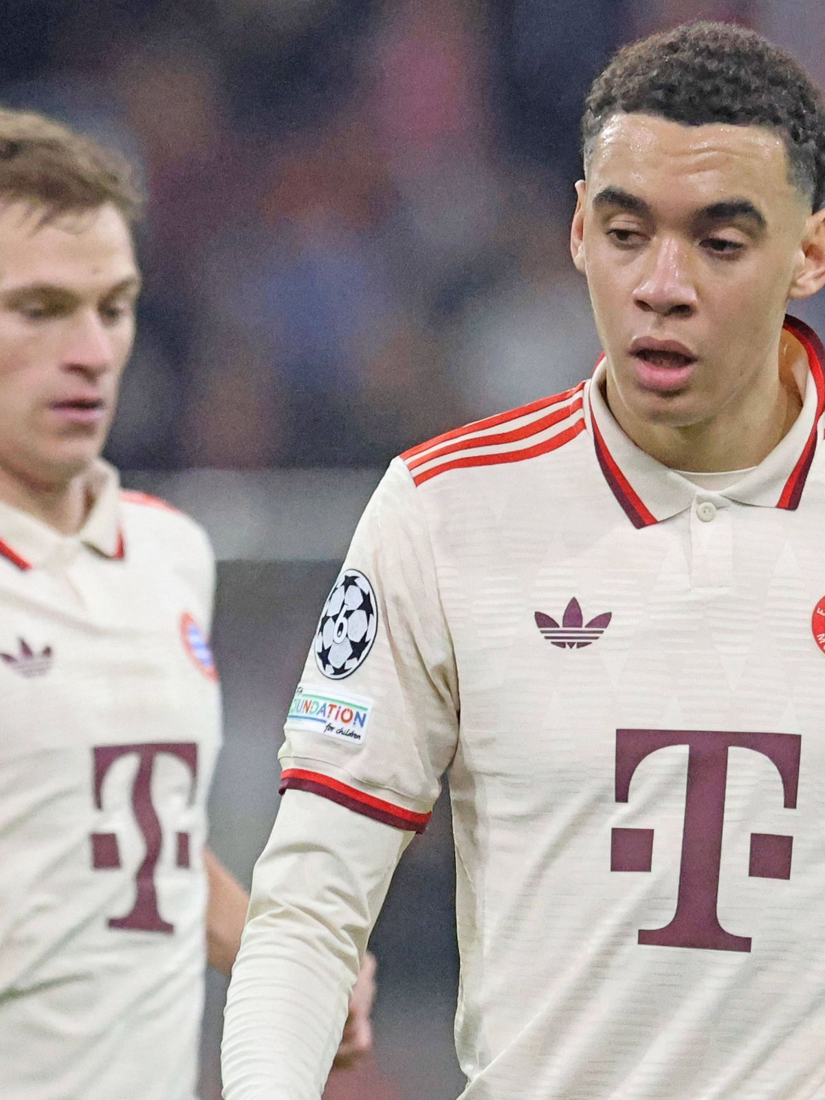 42 Jamal Musiala und 6 Joshua Kimmich (FCB) Portraet, Portrait, Fussball FC Bayern München - SK Slovan Bratislava UEFA Champions League 29.01.2025 Allianz Arena FOTO: Mladen Lackovic LakoPress *** ...