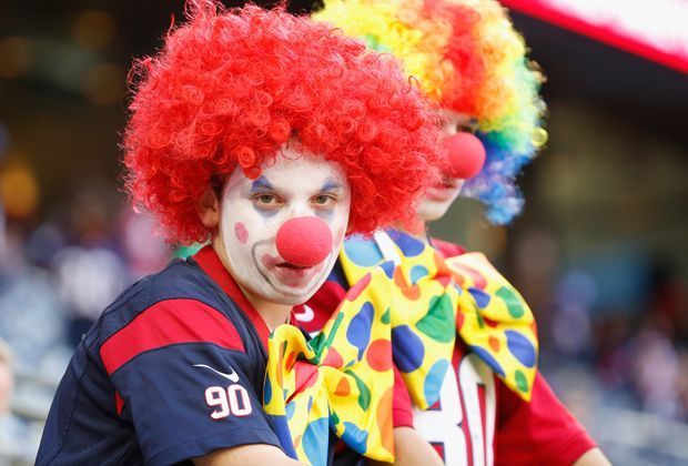 
                <strong>Houston Texans - Cincinnati Bengals 13:22</strong><br>
                Na, was ist denn hier los? Die Texans-Fans sind nur traurige Clowns. Aber warum denn nur?
              