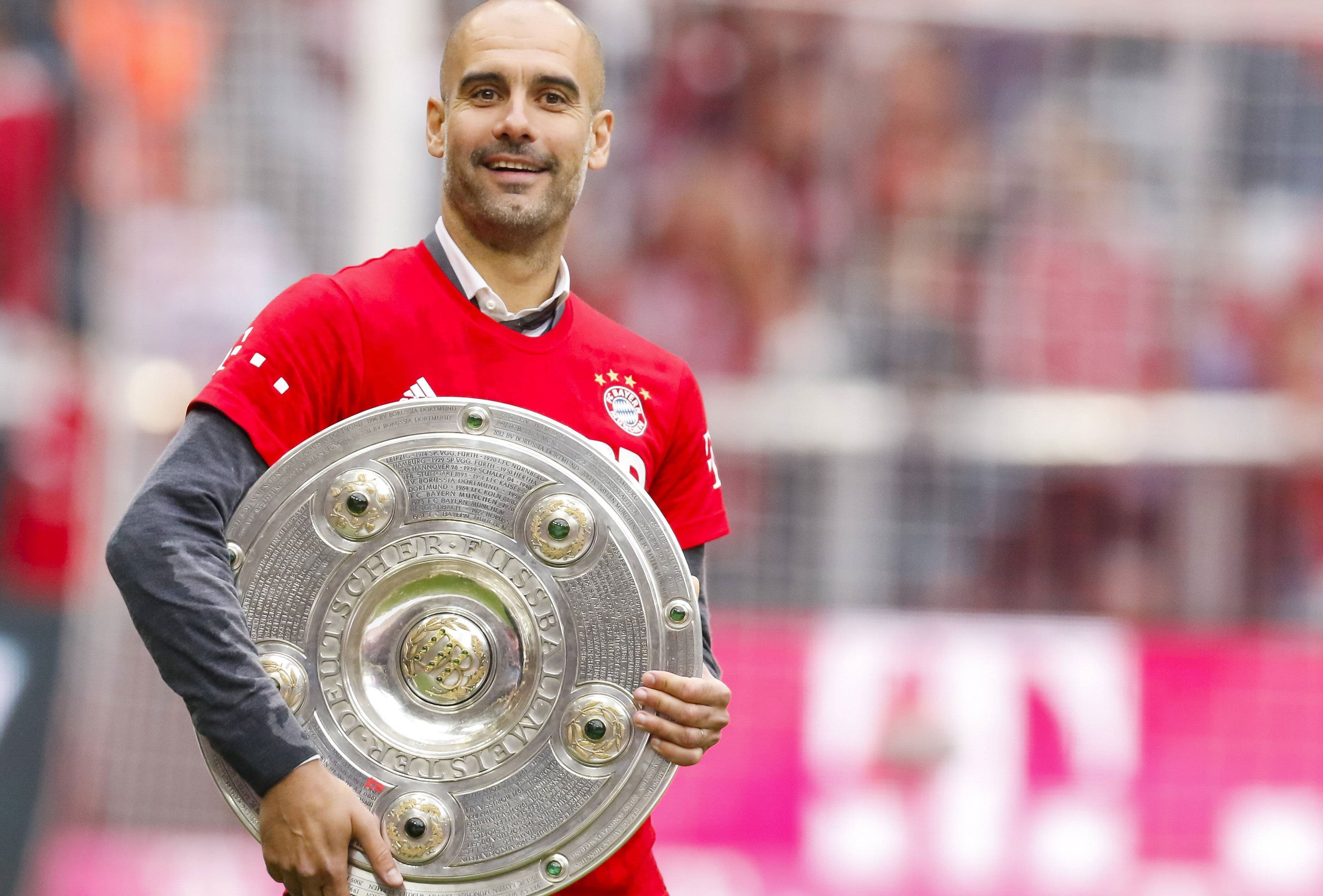 
                <strong>Platz 1: Josep Guardiola (FC Bayern München) - PPS: 2,49</strong><br>
                Wer sonst? Pep Guardiola ist mit einem großen Vorsprung auf dem ersten Platz. In zwei Spielzeiten, also 68 Spielen, bringt der Spanier es mit den Bayern auf 169 Punkte. Das ergibt einen unfassbaren "PPS" von 2,49 (!).
              