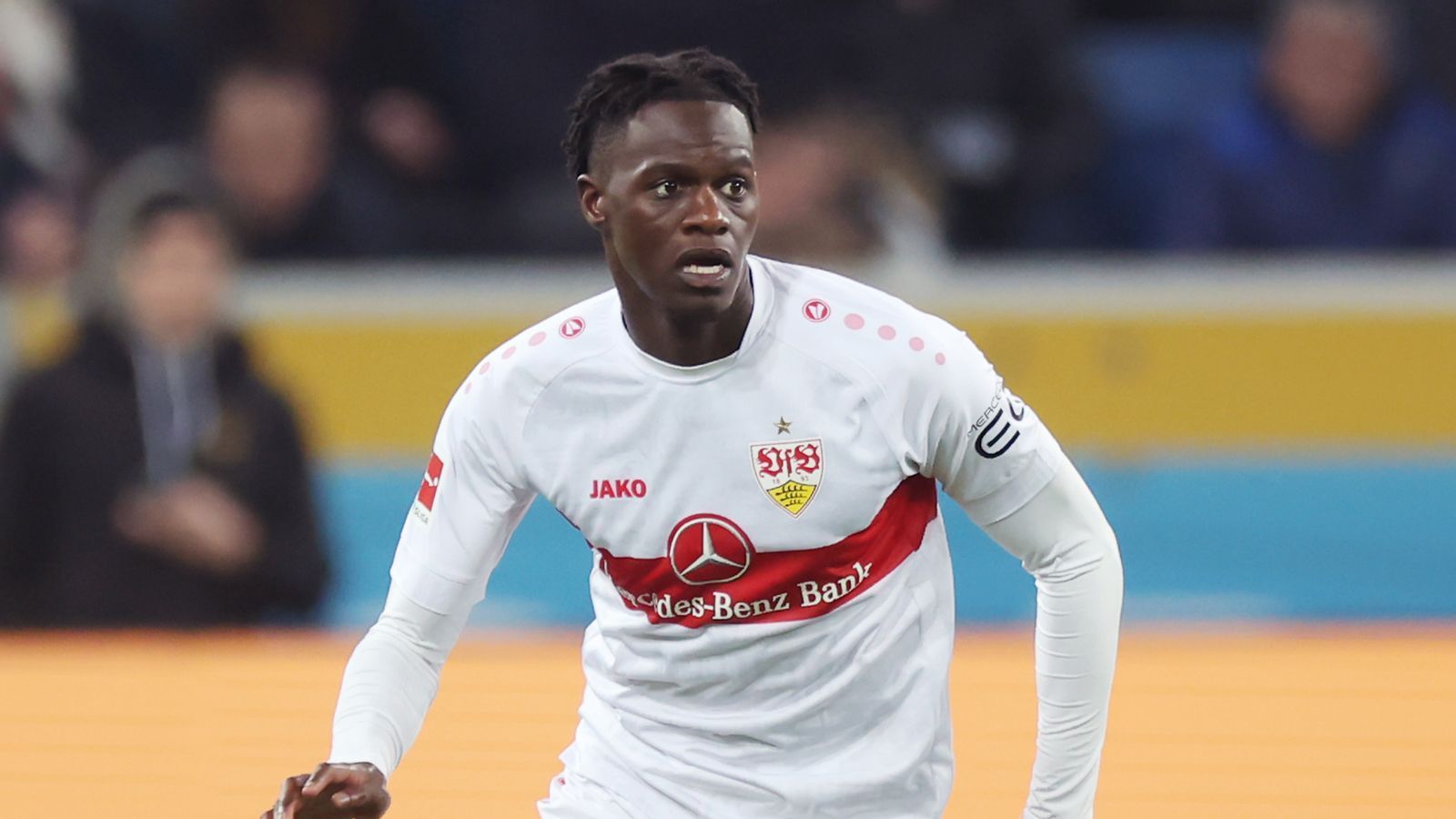 
                <strong>Naouirou Ahamada (vom VfB Stuttgart zu Crystal Palace)</strong><br>
                Ablöse: 12 Millionen EuroAlter: 20Position: Zentrales Mittelfeld
              