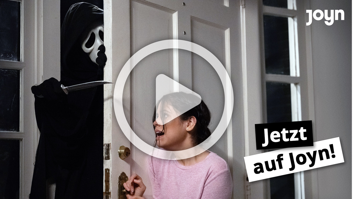 Szene mit "Ghostface" und Jenna Ortega aus "Scream" (2022) Teil 5.