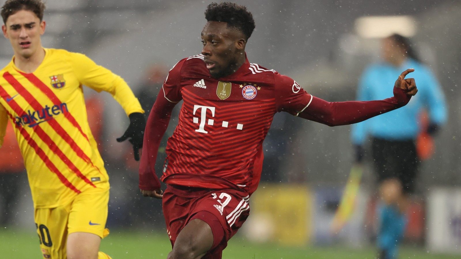 
                <strong>Alphonso Davies</strong><br>
                Lässt Dest im direkten Duell keine Chance. Defensiv konzentriert, offensiv wichtiger Impulsgeber und Aktivposten. Auch Araujo verzweifelt an ihm. Sein Tempo und seine Explosivität machen das 3:0 durch Musiala erst möglich. Darf sich nach 70 intensiven Minuten schonen. ran-Note: 2
              