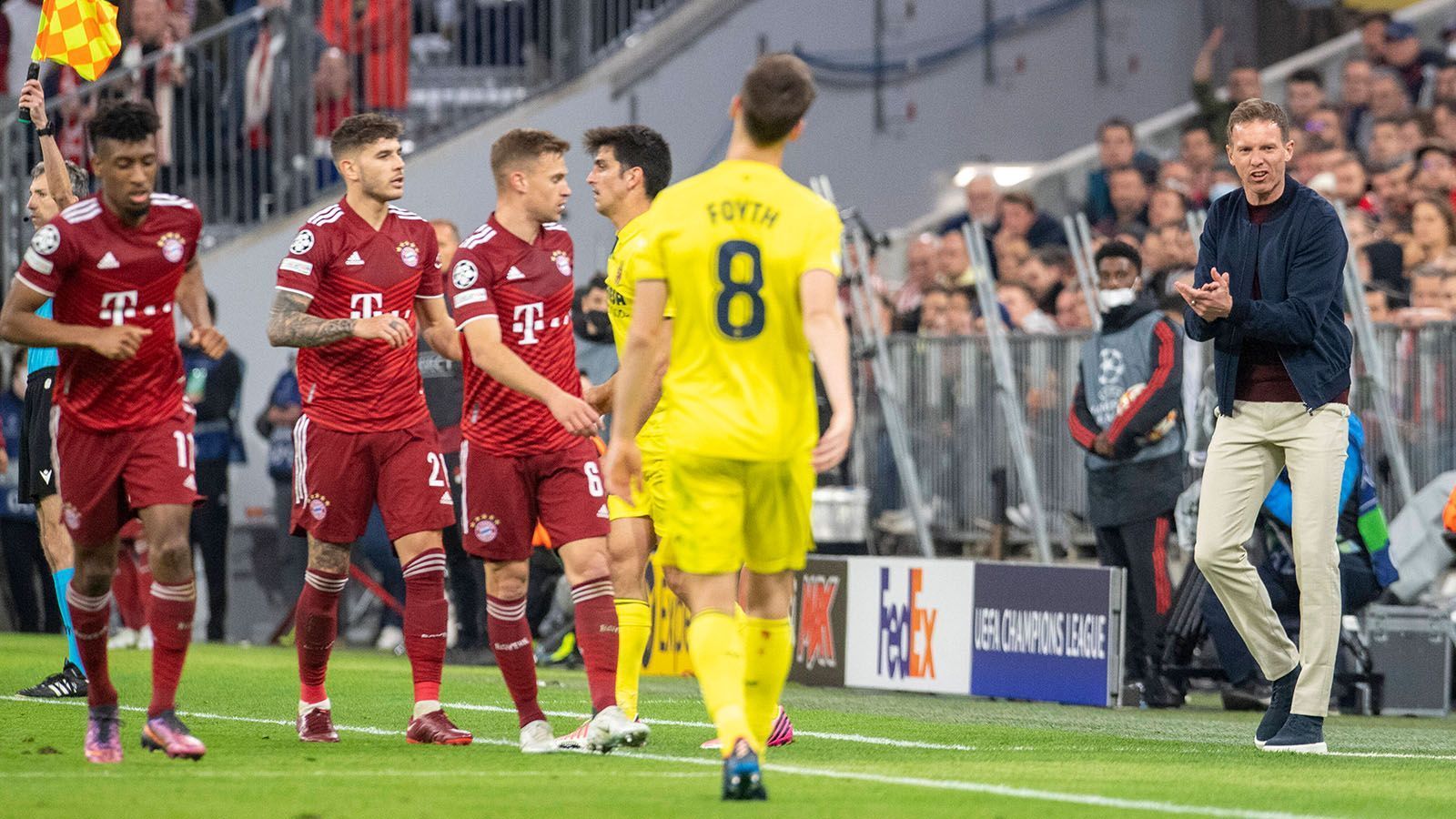 
                <strong>BBC (England) </strong><br>
                Etwas nüchterner hält es die BBC: "Villarreal schockt die Bayern und erreicht das Halbfinale."
              