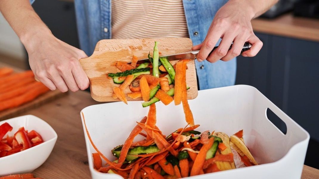 Wie du Gemüseabfälle noch nutzen kannst? Ein Kompost hat viele Vorteile!