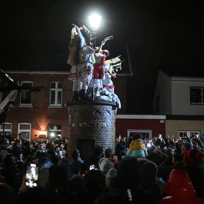 urn:newsml:dpa.com:20090101:241206-911-000217