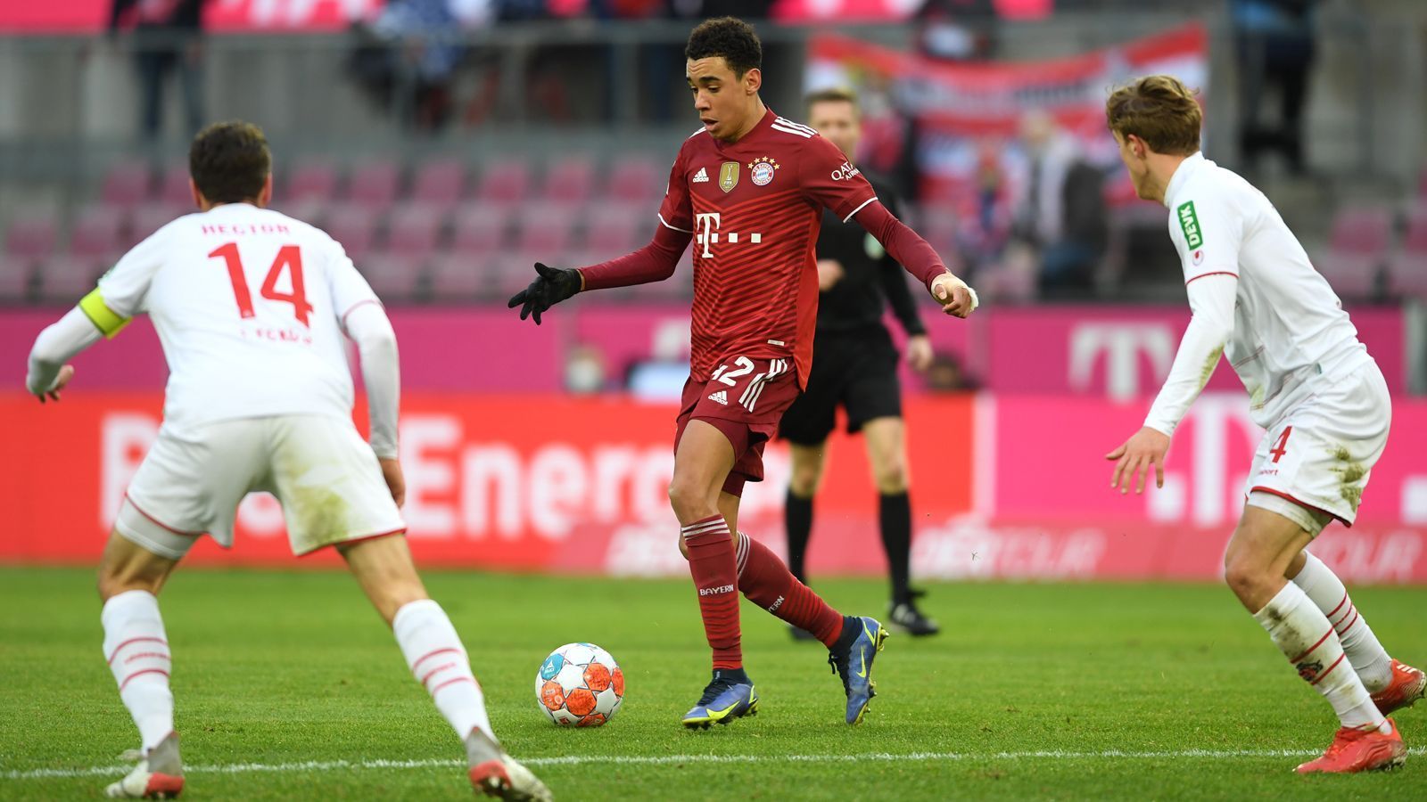 FC Bayern - Köln 1:1 - Live Im Free-TV Und Im Livestream