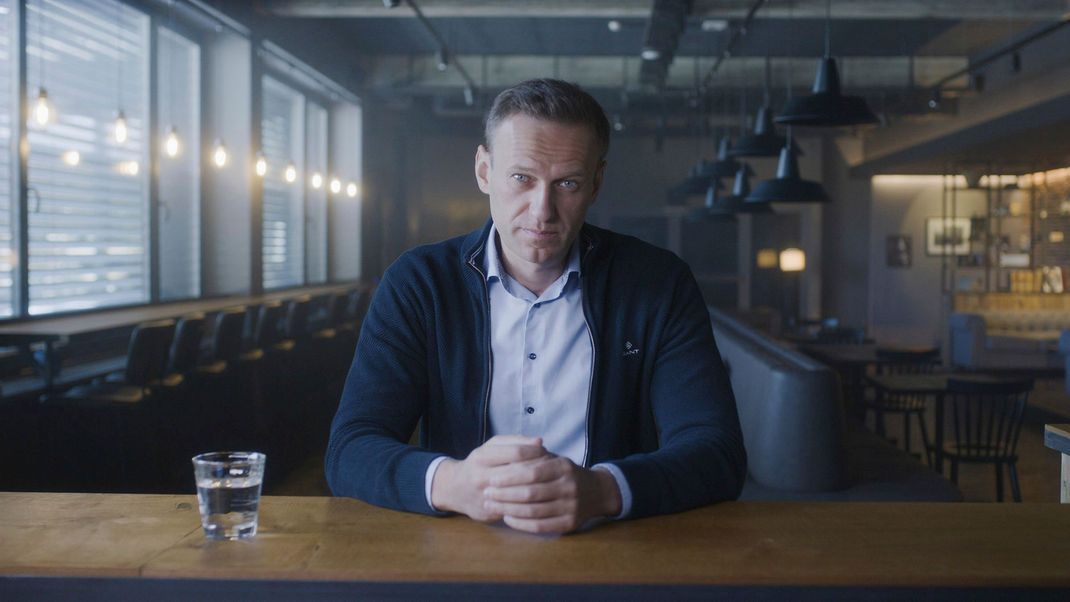 .Der Doku-Film über Kreml-Kritiker Alexej Nawalny gewinnt den Oscar für "Bester Dokumentarfilm"&nbsp;&nbsp;