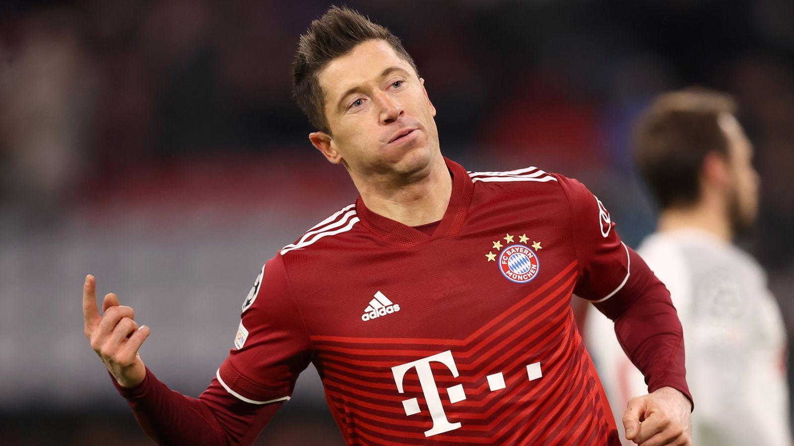 
                <strong>Robert Lewandowski</strong><br>
                Erzielt den frühesten und zugleich schnellsten Hattrick in der Geschichte der Champions League – mehr muss man nicht sagen. ran-Note: 1
              