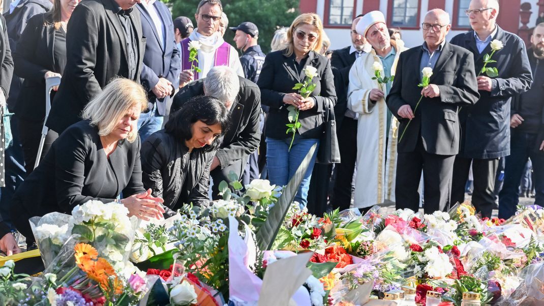 Eine Woche nach dem blutigen Angriff in Mannheim will Mannheim des getöteten Polizisten gedenken.