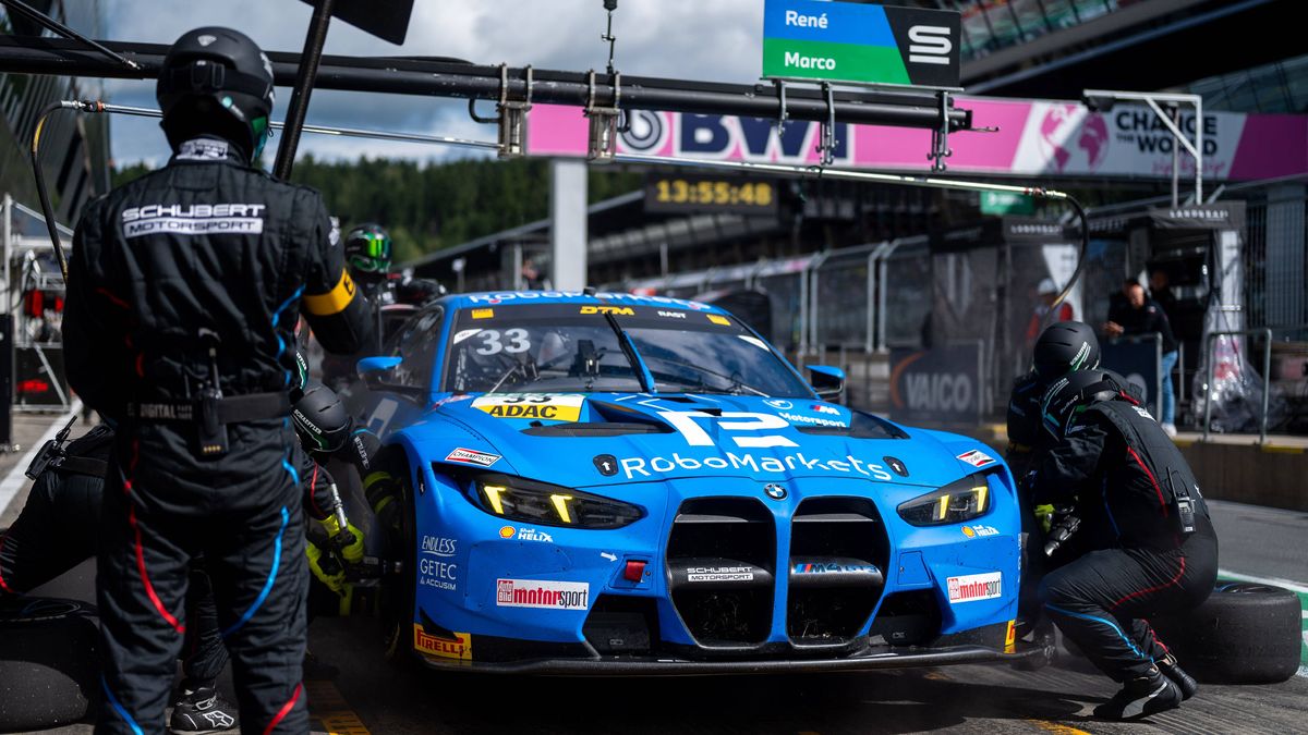 Rene Rast (Deutschland, Schubert Motorsport, BMW M4 GT3 Evo, 33) beim Boxenstop in der Boxengasse, AUT, ADAC DTM Red Bull Ring Spielberg, Rennen 2, Saison 2025, 14.09.2025 AUT, ADAC DTM Red Bull Ri...