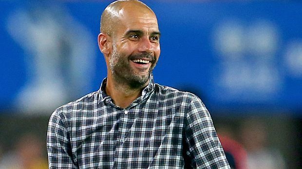 
                <strong>Pep Guardiola zeigt sich zufrieden mit der China-Reise</strong><br>
                Überzeugende Siege gegen den FC Valencia sowie Inter Mailand und eine knappe Niederlage im Elfmeterschießen gegen Guangzhou Evergrande - FCB-Trainer Pep Guardiola zieht ein gutes Fazit der China-Reise: "Ich bin insgesamt zufrieden." ran.de nennt die Gewinner und Verlierer des Trips.
              