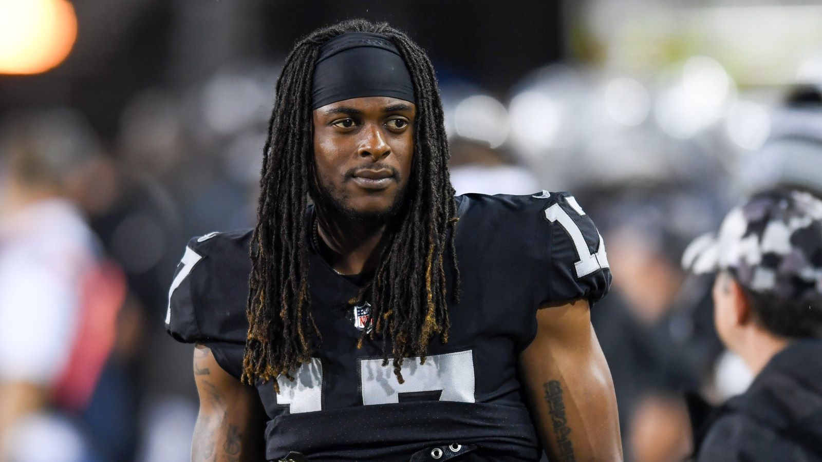 
                <strong>Platz 7: Davante Adams</strong><br>
                &#x2022; Wide Receiver<br>&#x2022; Las Vegas Raiders<br>
              