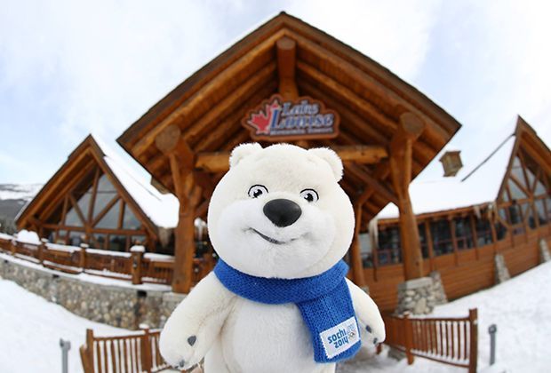 
                <strong>Maskottchen Bely Mischka</strong><br>
                In Sotschi gibt es gleich drei Olympia-Maskottchen. Egal ob Mann oder Frau - Bär Bely Mischka ist ein Fellbündel, das einfach Jeder lieb haben muss. 
              