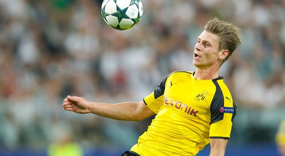 
                <strong>Lukasz Piszczek</strong><br>
                Lukasz Piszczek: Kommt in der 68. Minute für Bartra und geht auf die Rechtsverteidigerposition, fällt dabei aber weder positiv, noch negativ auf. ran.de-Note: 3,5
              