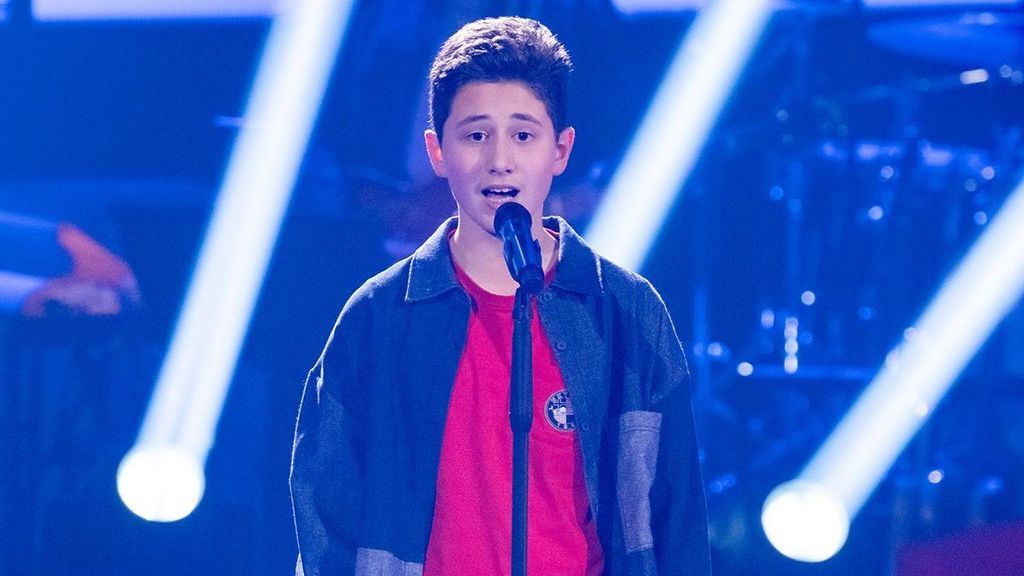Von "The Voice Kids" zur Fußball-Nationalmannschaft: Dieses Talent singt deutsche Hymne im Stadion