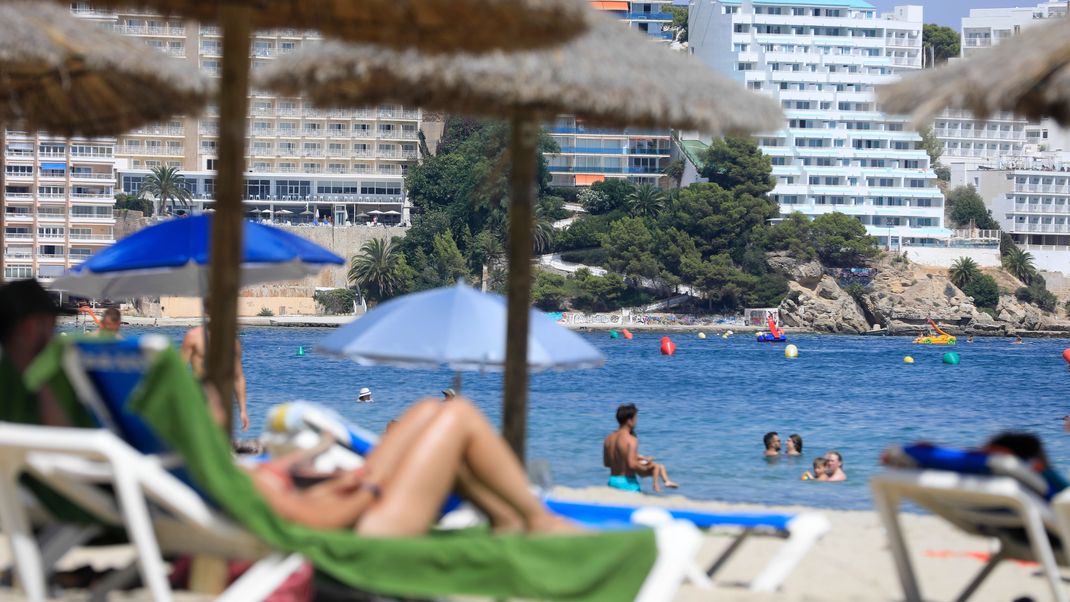 Mehr als 10.000 Hotels beteiligen sich an einer Sammelklage, um sich gegen jahrelang erzwungene Preisbindungen zur Wehr zu setzen.