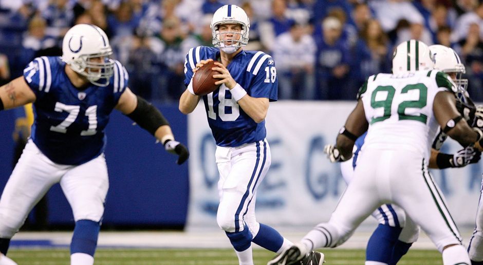 
                <strong>2009: Peyton Manning (Indianapolis Colts)</strong><br>
                2009: Peyton Manning (Indianapolis Colts)
              