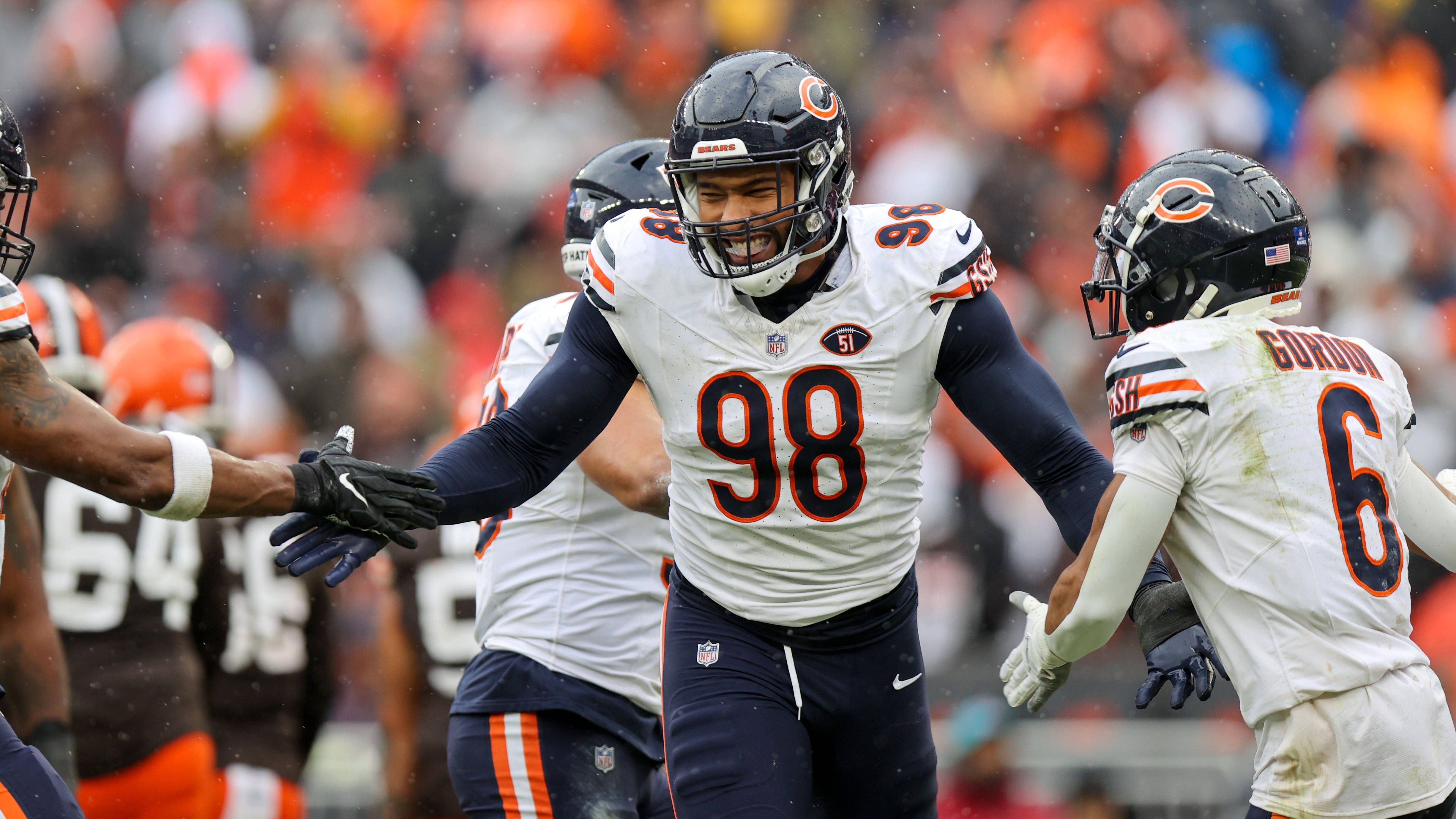 <strong>Chicago Bears</strong><br>Größter Need: Defensive Line<br>Mit Quarterback Caleb Williams und Wide Receiver Rome Odunze investierten die Bears gleich zwei Erstenrundenpicks in die Offensive. Auf den Skill-Positionen sind die Bears ausreichend besetzt. Was fehlt, ist die Breite. Gerade in der Defensive Line.