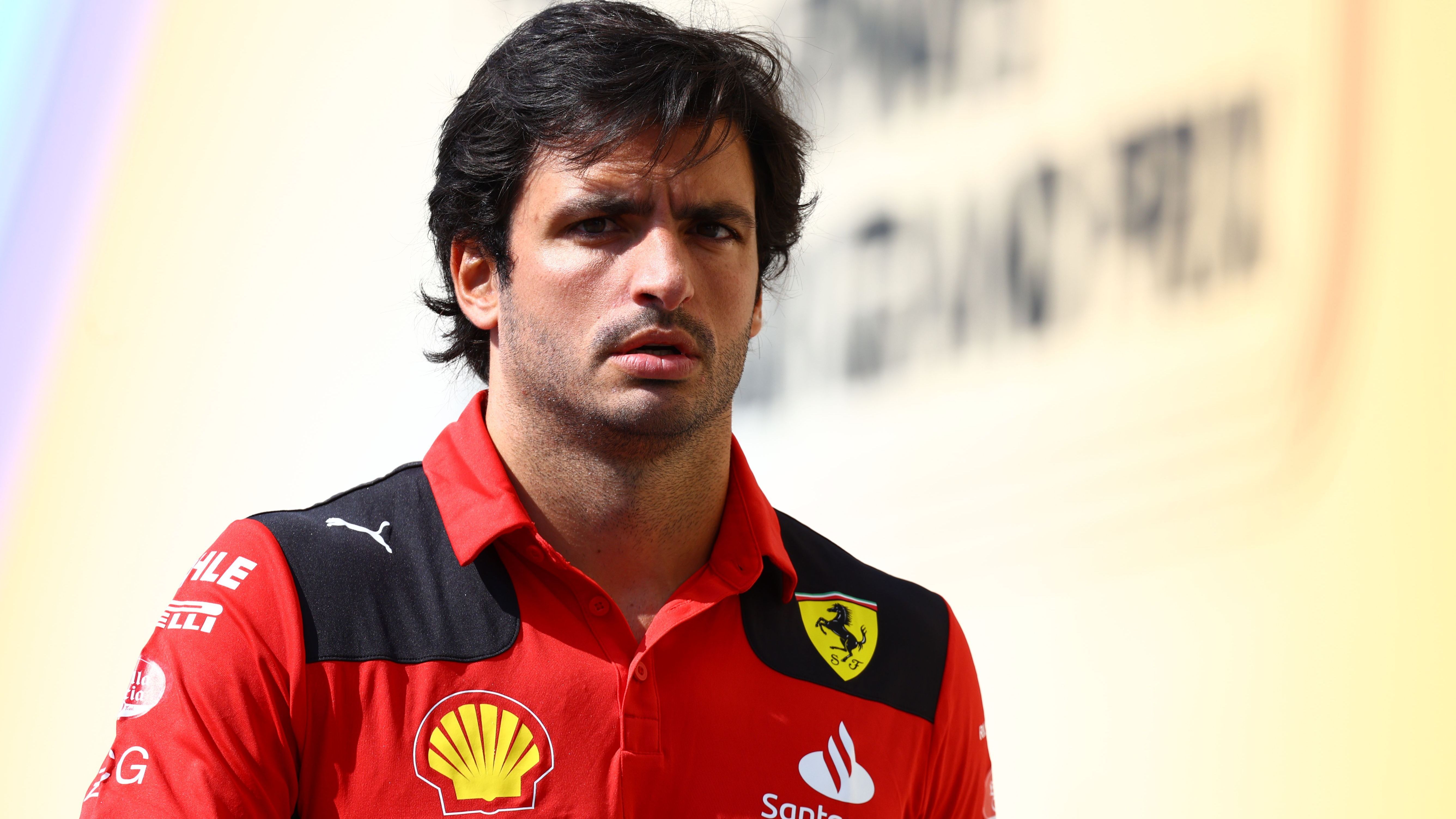 <strong>Carlos Sainz (derzeit Ferrari)</strong><br>Mit der Ankunft von Hamilton bei Ferrari ist der Spanier Sainz sein Cockpit bei der Scuderia los. Dass er in der Formel 1 aber mit den Besten mithalten kann, hat er über Jahre bewiesen. Kommt es also schlicht zum Tausch zwischen Hamilton und dem 29-Jährigen?