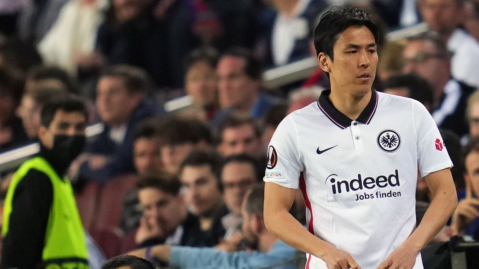 
                <strong>Makoto Hasebe</strong><br>
                Kam für den verletzten Tuta und brachte seine ganze Erfahrung mit aufs Spielfeld. Der Routinier überzeugte mit seinem Stellungsspiel und einer hohen Zweikampfstärke. ran-Note: 2
              