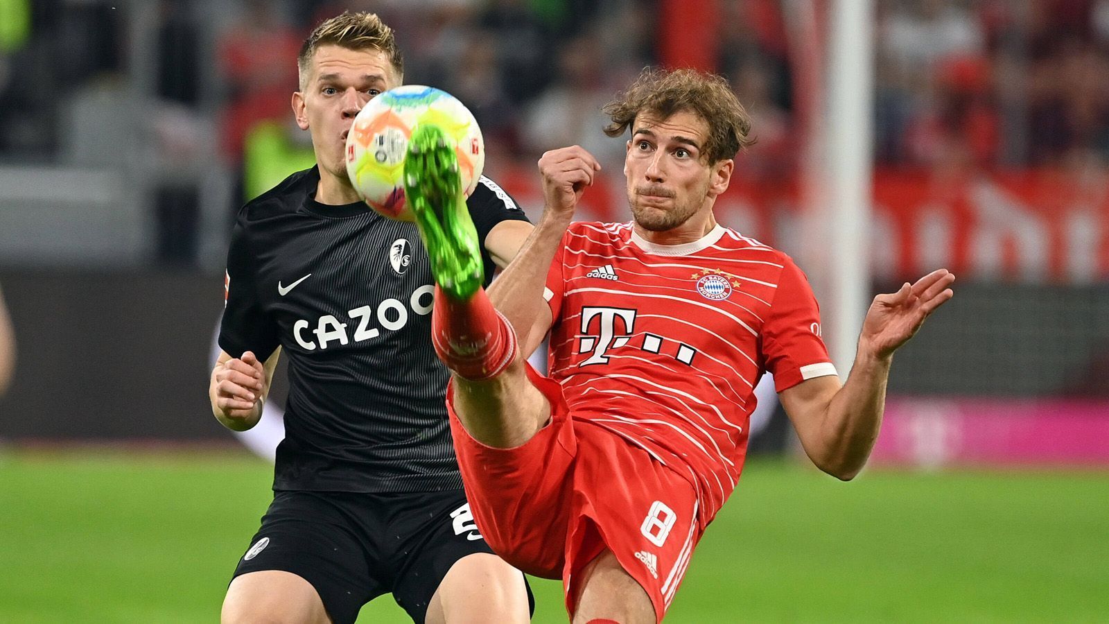 
                <strong>Leon Goretzka</strong><br>
                Bügelt einen üblen Fehlpass in Minute direkt wieder aus. Ist danach der gewünschte Aktivposten und wirft sich dabei in jeden Zweikampf. Bei Nagelsmanns taktischen Anweisungen erster Ansprechpartner. Bleibt ruhig und haut dazwischen wenn es sein muss. Darf 15 Minuten vor Schluss zum Duschen. ran-Note: 2
              