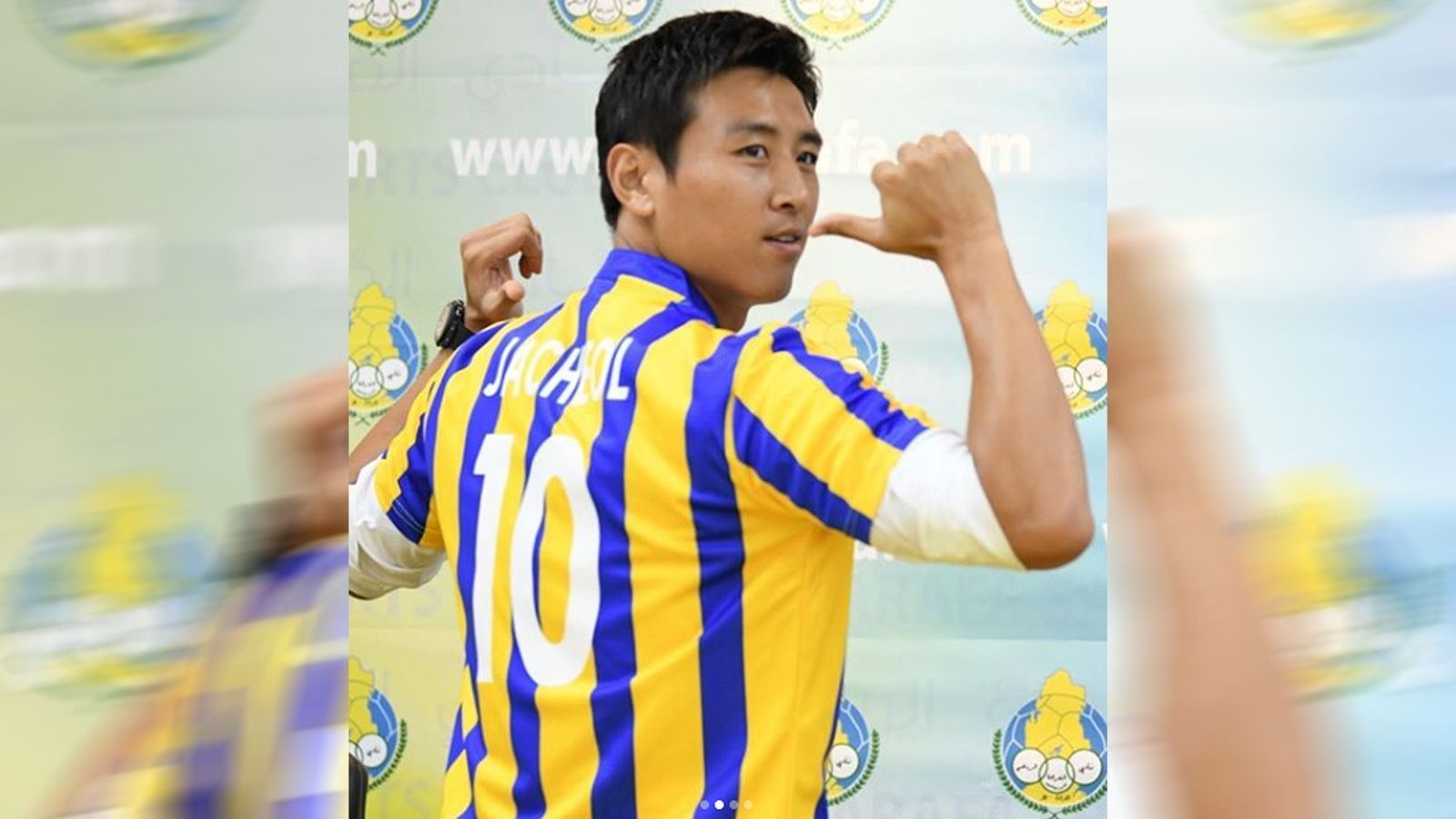 
                <strong>Ja-Cheol Koo (Al Gharafa Sports Club)</strong><br>
                Im defensiven Mittelfeld von Al Gharafa spielt vor Moreno ein alter Bekannter aus der Bundesliga: Ja-Cheol Koo. Der Südkoreaner wechselte im Sommer 2019 ablösefrei vom FC Augsburg nach Katar und der 30-Jährige eroberte sich im Team von Coach Slavisa Jokanovic sofort einen Stammplatz. Da der Südkoreaner seine Länderspiel-Karriere mittlerweile beendet hat, kann sich Koo nun voll auf die Aufgabe bei seinem neuen Klub fokussieren. Bei Al Gharafa erhielt Koo die Nummer 10, die zuvor unter anderem der niederländische Champions-League-Sieger Wesley Sneijder trug.
              