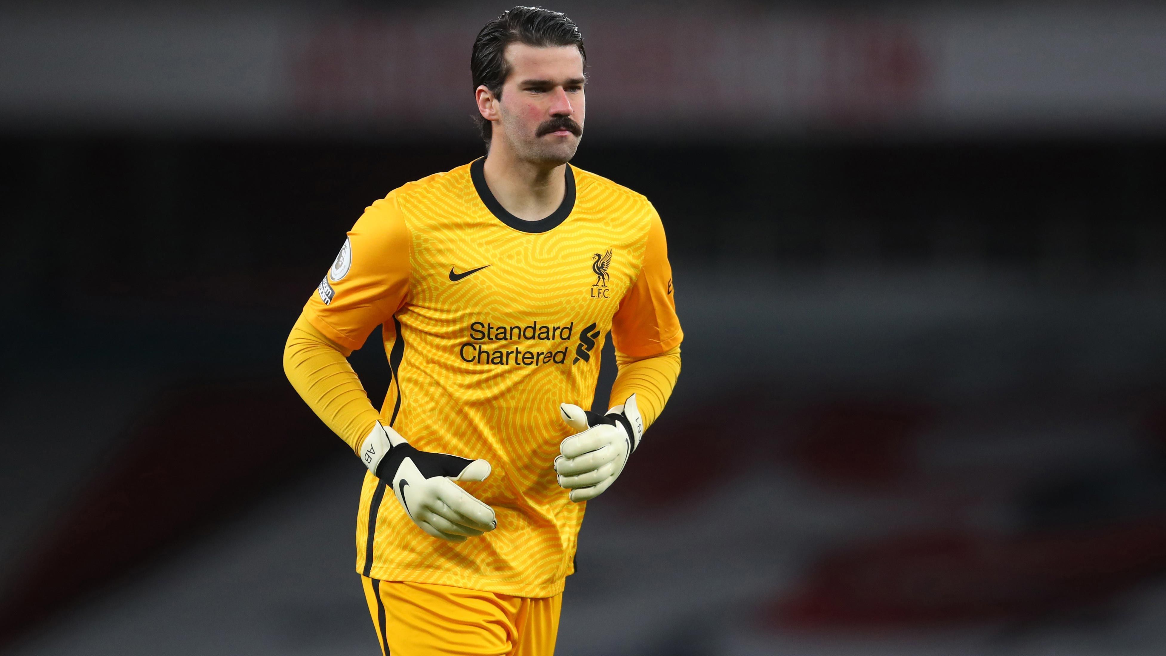 
                <strong>Alisson Becker</strong><br>
                Sonst kennt man den Keeper des FC Liverpool mit Vollbart. 2021 probierte der Brasilianer mal was aus.
              