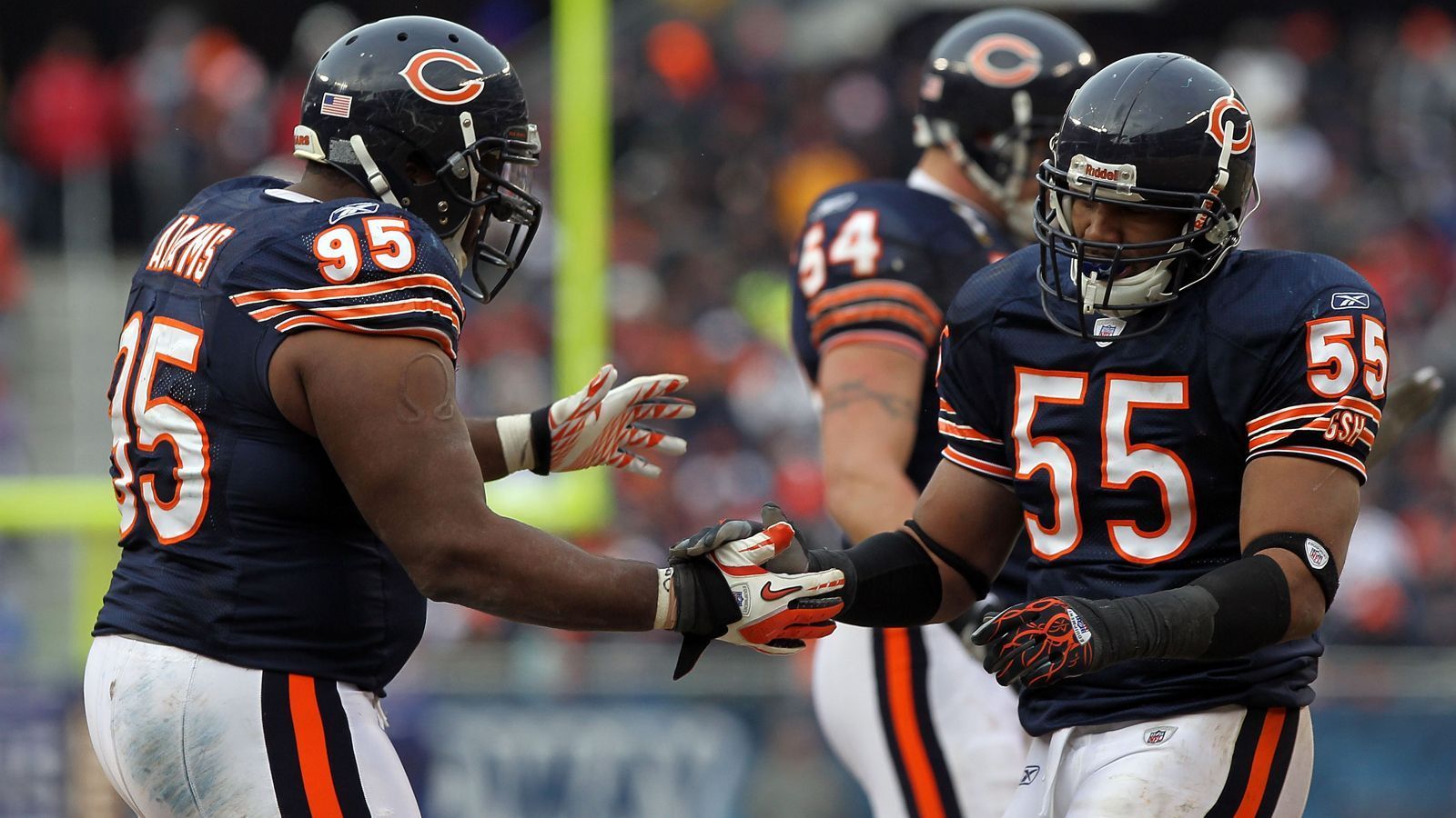 <strong>Platz 17 (geteilt): Chicago Bears</strong><br>
                Playoff-Spiele: 37<br>Playoff-Siege: 17
