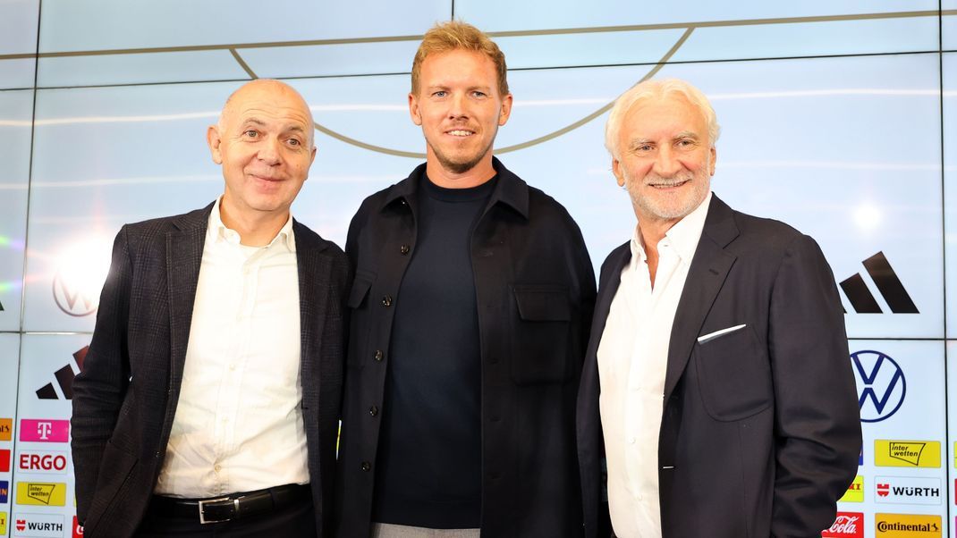 DFB-Präsident Bernd Neuendorf (links), Julian Nagelsmann (Mitte) und Rudi Völler bei der Pressekonferenz des DFB am Freitag.