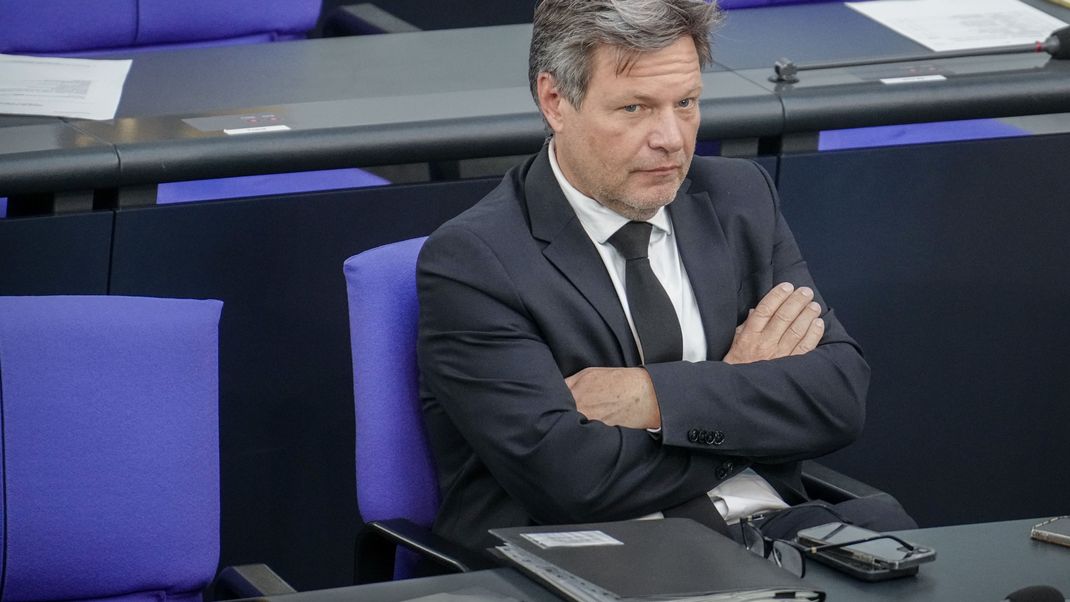 Deprimierend: Habecks Partei fällt im Trendbarometer hinter die AfD.