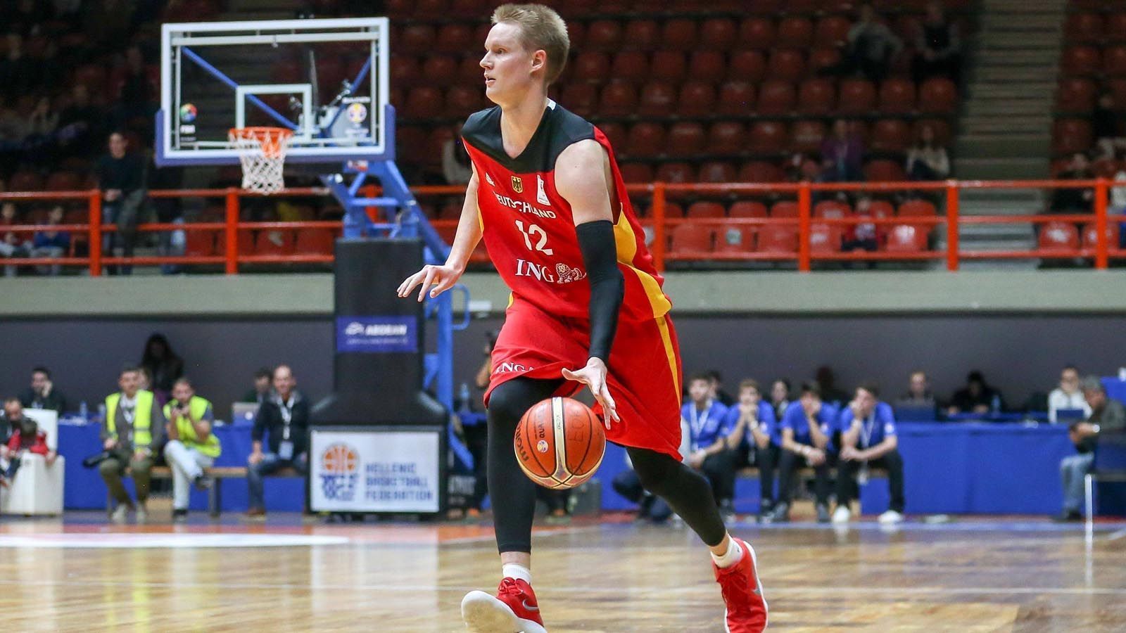 
                <strong>Robin Benzing</strong><br>
                Aktueller Klub: Basket Zaragoza (ESP)Anzahl Länderspiele: 136Position: Forward
              