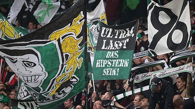 
                <strong>14. Platz: Hannover 96 (HDI-Arena)</strong><br>
                Platz 14: Hannover 96. In der HDI-Arena gibt's  Stehplätze, bei einem Fassungsvermögen von 49.000 sind das aber gerade Mal 16,3 Prozent - der drittschlechteste Wert der Bundesliga.
              