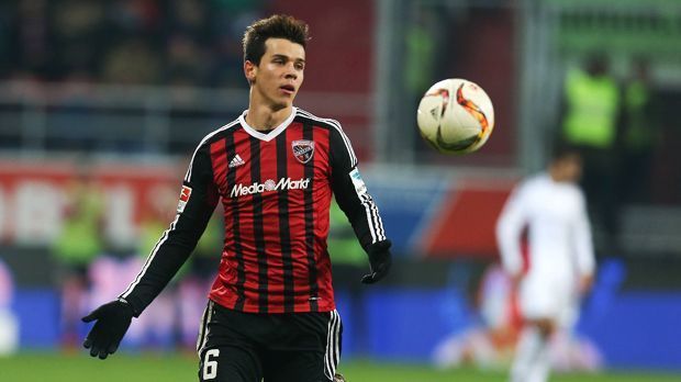 
                <strong>Alfredo Morales (FC Ingolstadt)</strong><br>
                Platz 9: Alfredo Morales (FC Ingolstadt). 37-mal in 1243 Minuten (16 Spiele) wurde der Mittelfeld-Mann der "Schanzer" gefoult.
              