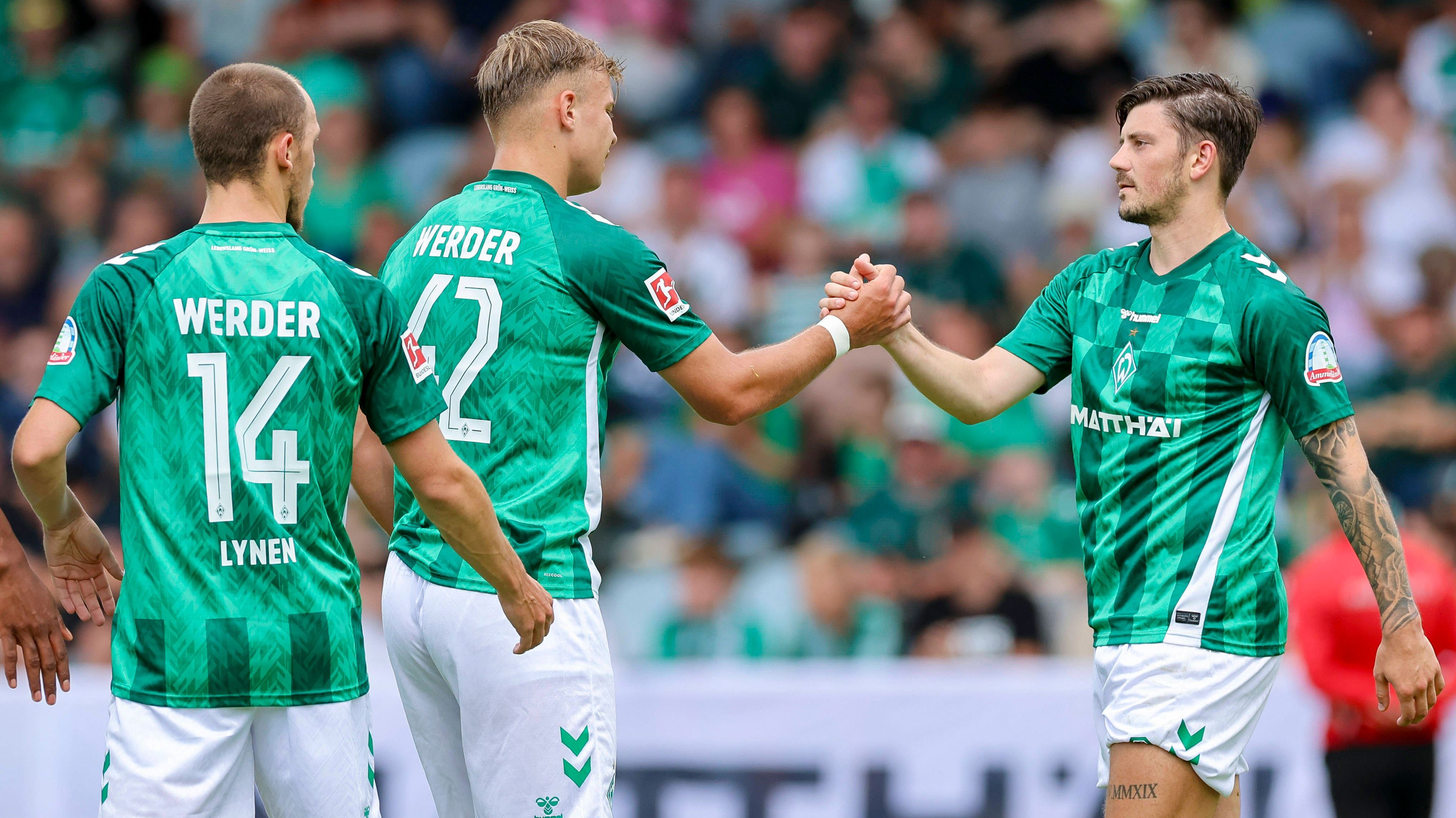 <strong>Platz 6 (geteilt): SV Werder Bremen</strong><br>Preis: 89,95 Euro<br>Vergleich zum Vorjahr: +0 Euro<br>Ausrüster: Hummel