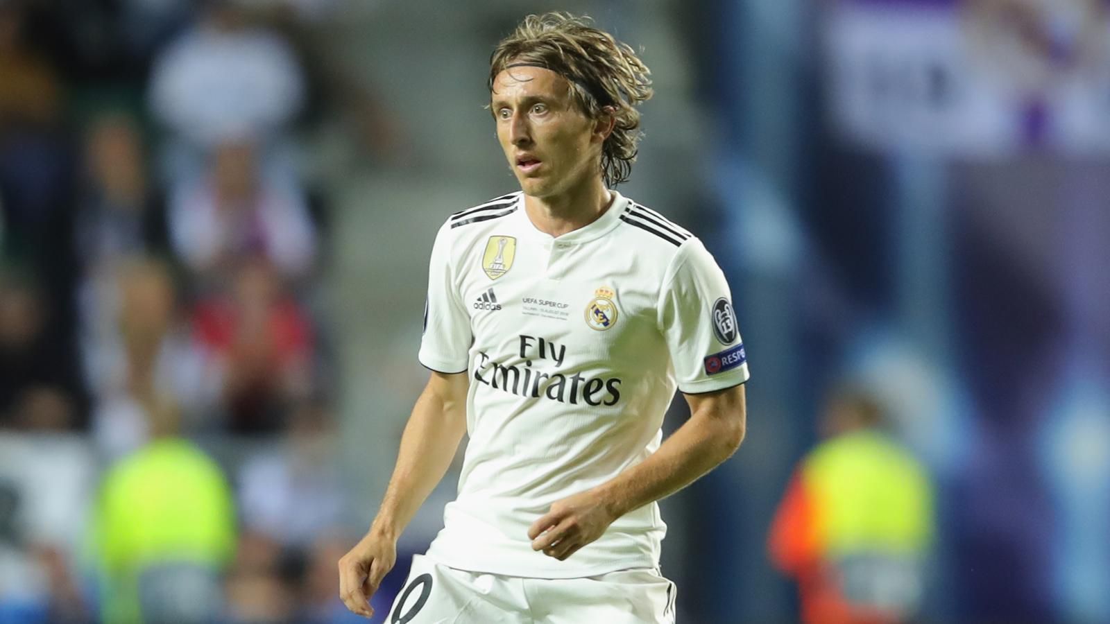 
                <strong>Platz 1: Luka Modric (Real Madrid)</strong><br>
                313 Punkte
              