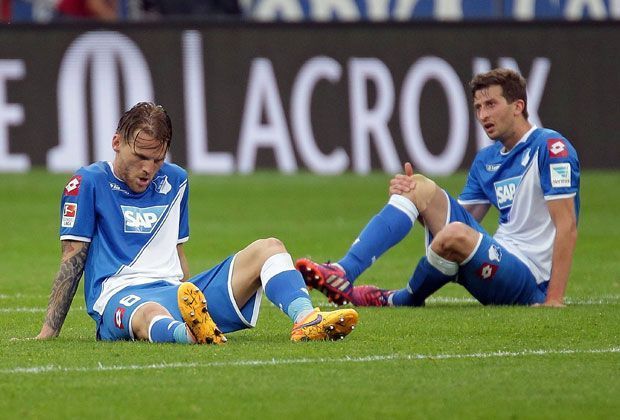 
                <strong>Platz 10: Eugen Polanski (TSG 1899 Hoffenheim)</strong><br>
                Welcher Spieler musste in der Saison 2014/2015 am meisten einstecken? ran.de hat einen Blick in die offizielle DFL-Statistik geworfen. Auf Rang zehn liegt Eugen Polanski von der TSG 1899 Hoffenheim. Insgesamt 66 Mal wurde der Mittelfeldspieler in der vergangenen Spielzeit gefoult.
              