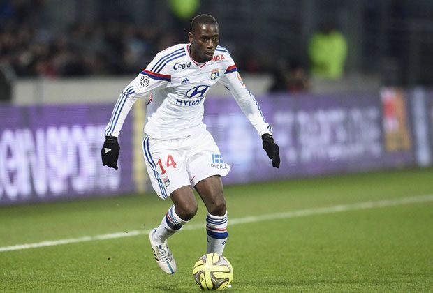 
                <strong>Verteidigung: Mouhamadou Dabo (Olympique Lyon)</strong><br>
                Die Verteidigung komplementiert Mouhamadou Dabo von Olympique Lyon. In der Ligue 1 kämpfen Dabo und Thiago Silva mit ihren Teams gegeneinander um die Meisterschaft.
              
