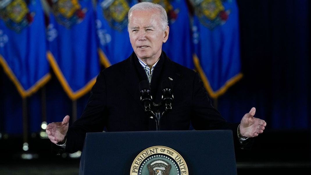 Joe Biden, Präsident der USA, denkt, dass Trump den Aufstand beim Kapitol 2021 unterstützt hat. 