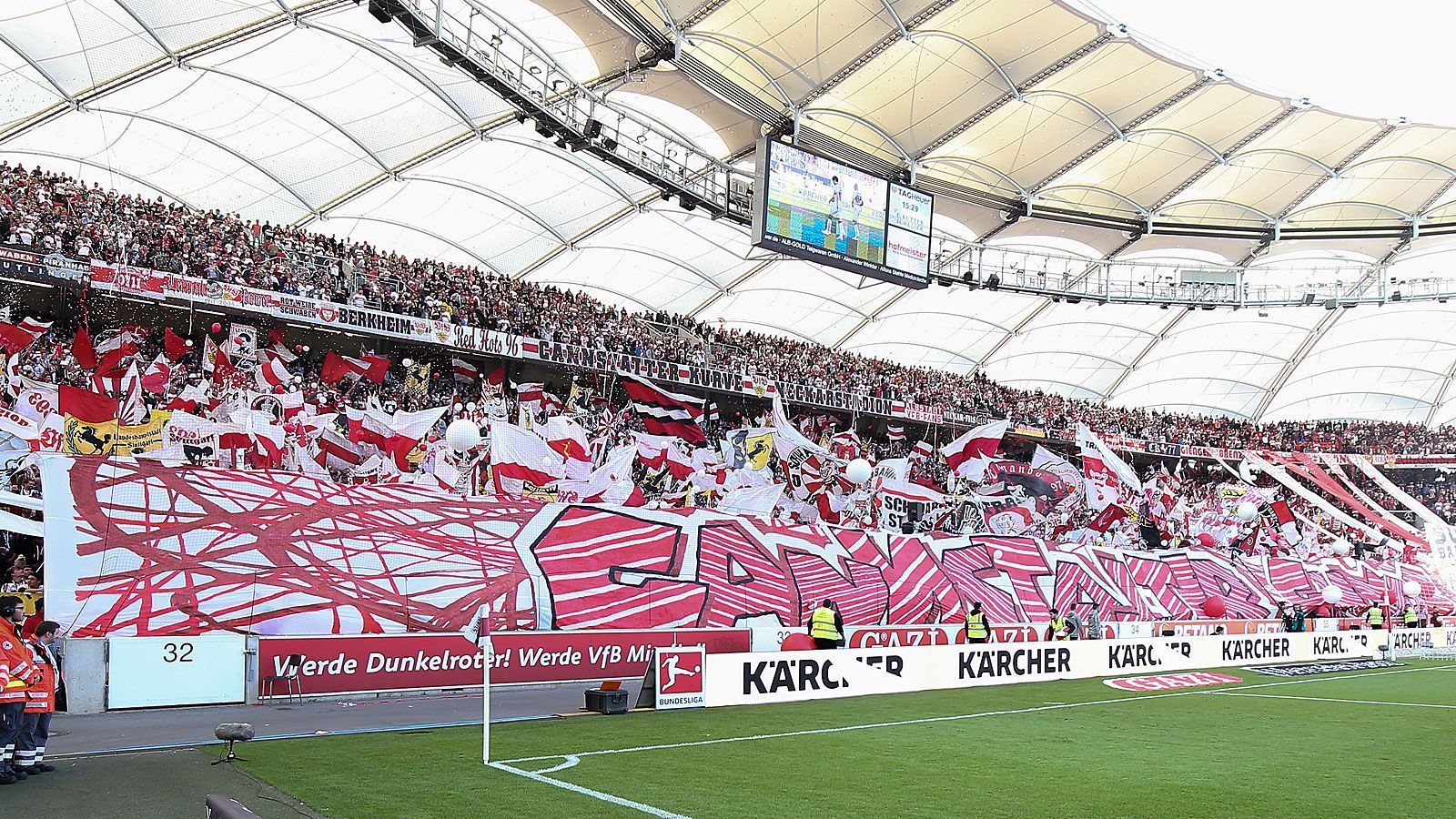 
                <strong>Platz 11: VfB Stuttgart (Mercedes-Benz Arena) </strong><br>
                Auslastung: 90,2 ProzentKapazität: 60.449Zuschauerschnitt: 54.550Ausverkaufte Spiele: 2
              