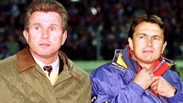 
                <strong>1995 bis 1997 CD Teneriffa</strong><br>
                Heynckes flüchtet nach Spanien, auf Teneriffa baut er mit Ewald Lienen als Co und Egon Coordes als Konditionstrainer und mit bescheidenen Mitteln eine Mannschaft auf, die durchaus Erfolg hat. So scheidet er 1996/97 erst im Uefa-Pokal-Halbfinale gegen Schalke 04 aus.
              