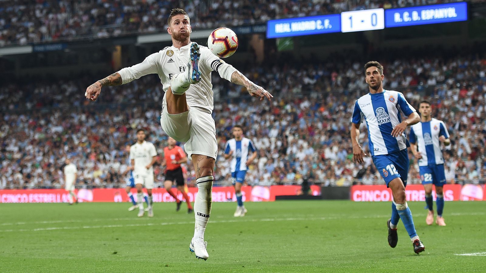 
                <strong>Sergio Ramos (Spanien)</strong><br>
                Geburtsdatum: 30. März 1986Verein: Real MadridPosition: InnenverteidigerTitel 2018: Champions-League-SiegerWM-Einsätze/-Tore: 4/0
              