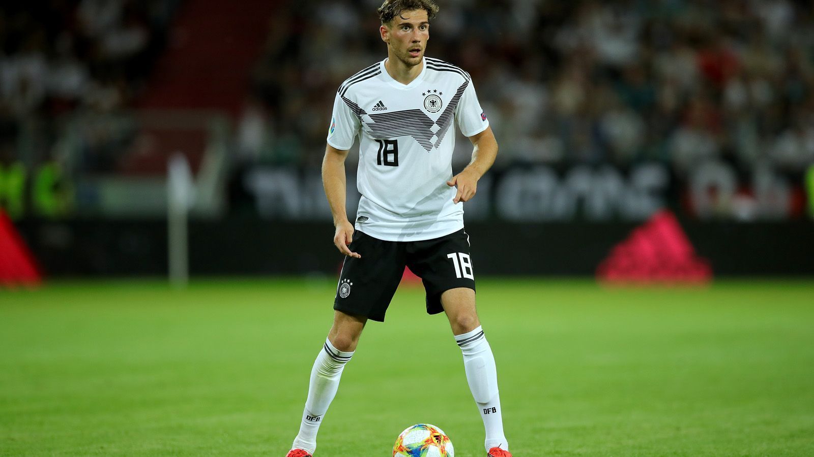 
                <strong>Leon Goretzka</strong><br>
                Leon Christoph Goretzka
              