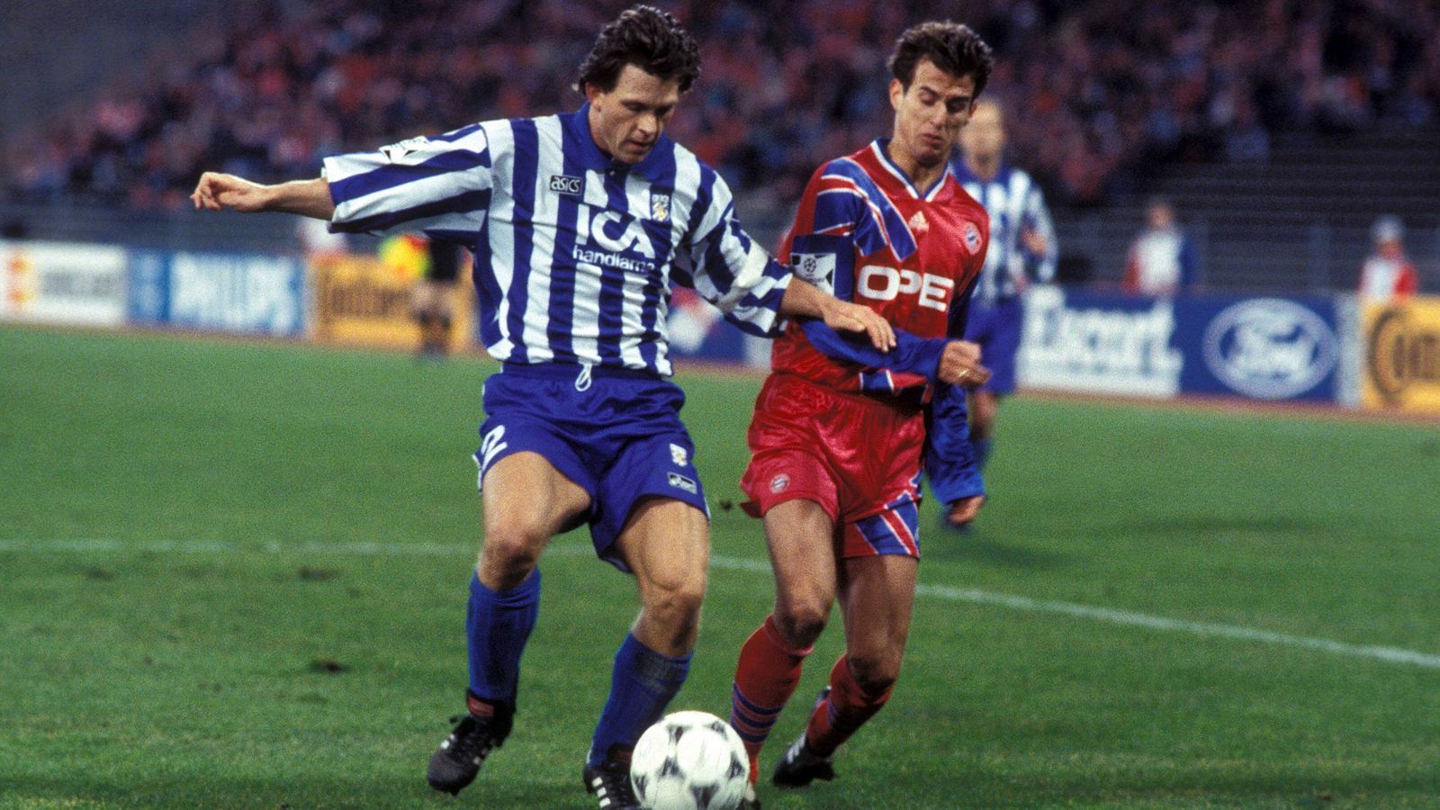 
                <strong>1994/95: Bayern München - IFK Göteborg</strong><br>
                Hinspiel: Bayern München - IFK Göteborg 0:0 -Rückspiel: IFK Göteborg - Bayern München 2:2 -Weiterer Verlauf: Halbfinal-Aus gegen Ajax Amsterdam (0:0, 2:5)
              