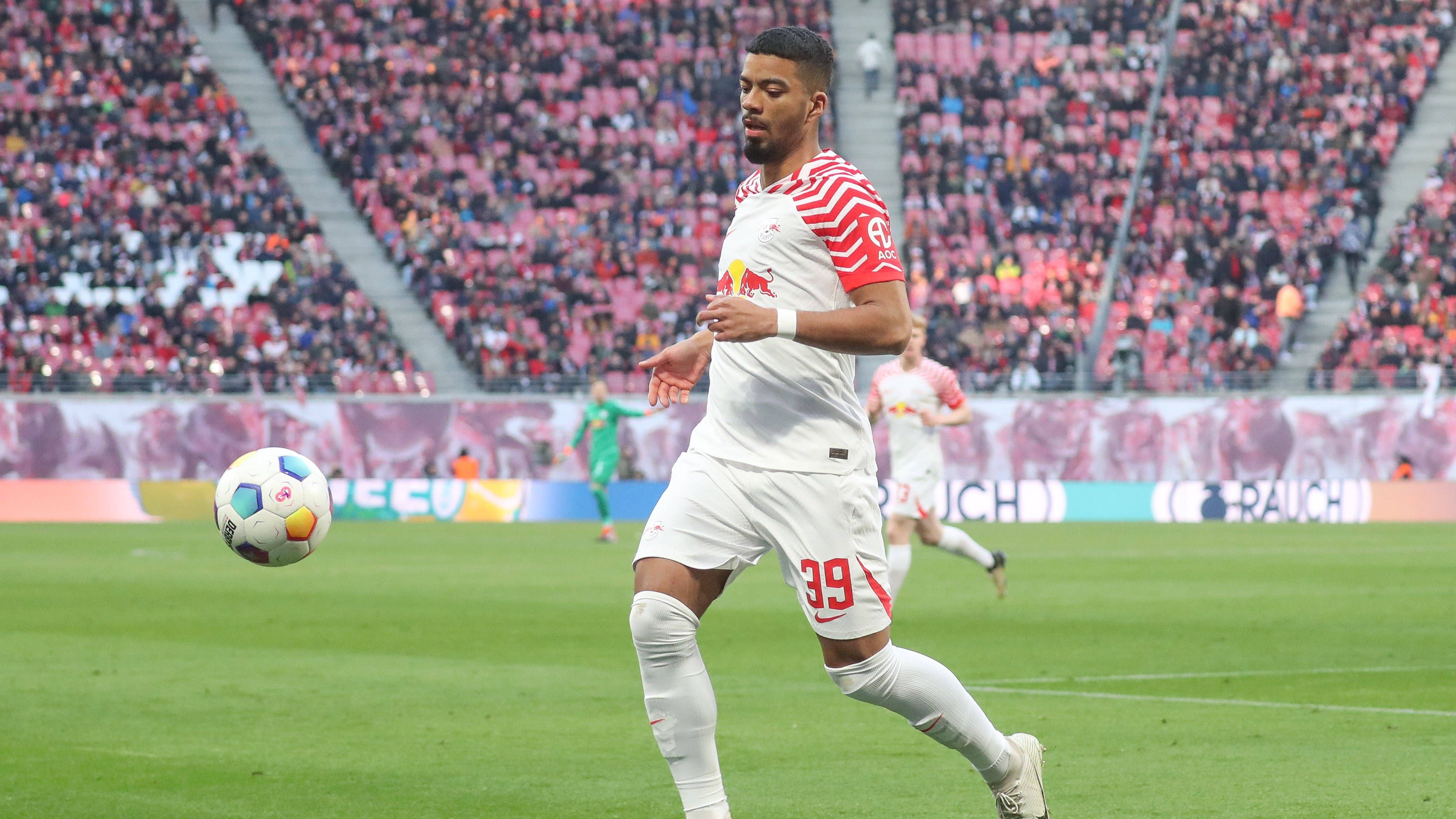 <strong>Benjamin Henrichs (Außenbahn) </strong><br>Klub: RB Leipzig<br>Länderspiele: 13