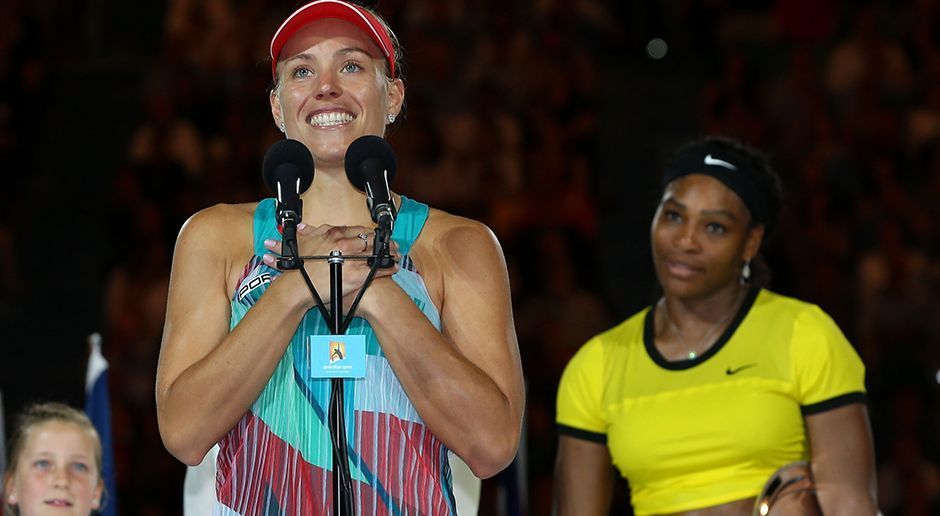 
                <strong>Kerber gewinnt Australian Open: Die besten Szenen</strong><br>
                Beim offiziellen Sieger-Interview steht Angelique Kerber die Freude und das ungläubige Staunen über ihre Leistung ins Gesicht geschrieben. Serena Williams präsentiert sich als vorbildliche Verliererin und freut sich für Angie.
              